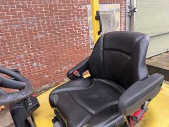 Carretilla elevadora segunda mano HYSTER E2.5XN MWB ELEKTRO VIERRADFRONTSTAPLER (13071750)