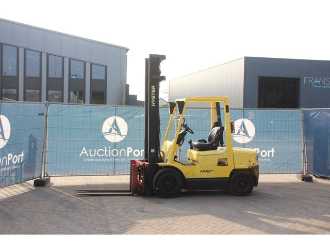 Carretilla elevadora segunda mano HYSTER H3.00XM DIESEL VIERRADFRONTSTAPLER (13064633) backdrop
