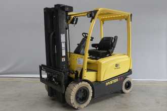 Carretilla elevadora segunda mano HYSTER J2.5XN ELEKTRO VIERRADFRONTSTAPLER (13068853) backdrop