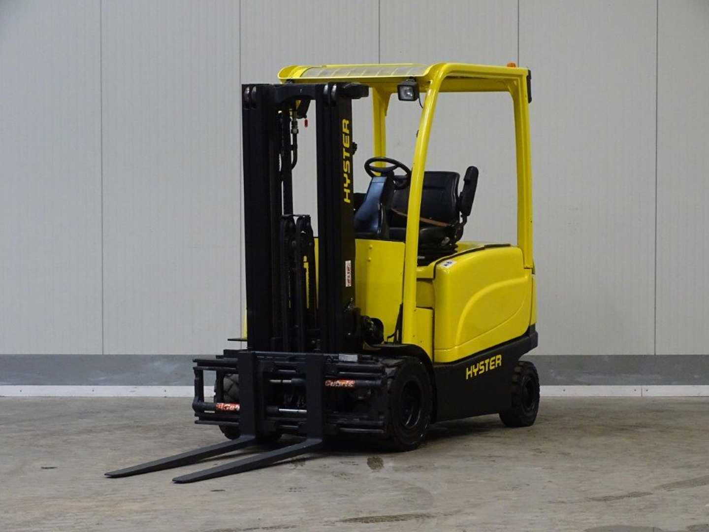 Carretilla elevadora segunda mano HYSTER J2.5XN - TRIPLEX ELEKTRO VIERRADFRONTSTAPLER (12914061)