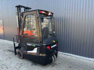 Carretilla elevadora segunda mano HYUNDAI 15BT-9U ELEKTRO DREIRADFRONTSTAPLER (13028742)