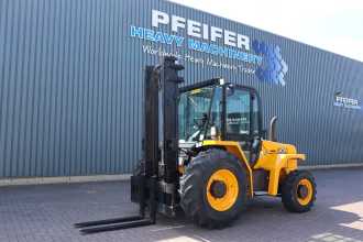 Carretilla elevadora segunda mano JCB 940-4 T4 DIESEL GELAENDESTAPLER (12925258) backdrop