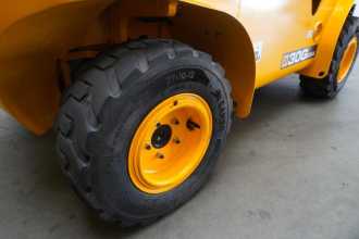 Carretilla elevadora segunda mano JCB TLT30G 4x4 GAS TELESKOPARMSTAPLER (13068876)