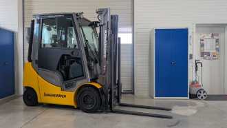 Carretilla elevadora segunda mano JUNGHEINRICH DFG 320s GE-330ZZ DIESEL VIERRADFRONTSTAPLER (13059019)