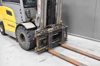 Carretilla elevadora segunda mano JUNGHEINRICH DFG 425 s /58927/ DIESEL VIERRADFRONTSTAPLER (13070618)