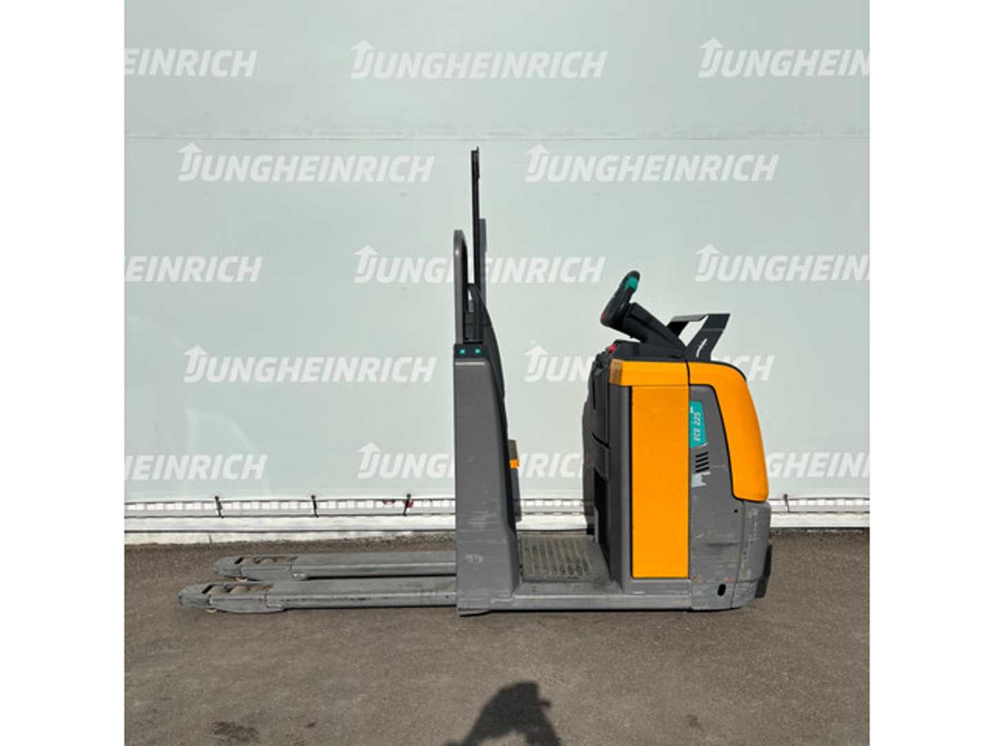 Carretilla elevadora segunda mano JUNGHEINRICH ECE 225 1150mm ELEKTRO NIEDERHUBKOMMISSIONIERER (12936063)