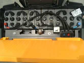 Carretilla elevadora segunda mano JUNGHEINRICH ECE 225 HP 115-51 ELEKTRO NIEDERHUBWAGENFAHRERSTAND (13053378)