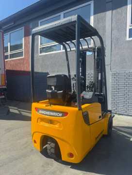 Carretilla elevadora segunda mano JUNGHEINRICH EFG 115 Baujahr 2007 / HH 4500 Stunden 3549 ELEKTRO DREIRADFRONTSTAPLER (13045055)