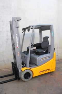 Carretilla elevadora segunda mano JUNGHEINRICH EFG 213 350 ZZ LI-ION ELEKTRO DREIRADFRONTSTAPLER (13069252)