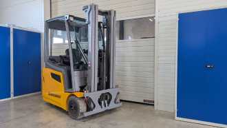 Carretilla elevadora segunda mano JUNGHEINRICH EFG 216k G+E120-464DZ ELEKTRO DREIRADFRONTSTAPLER (13070474)
