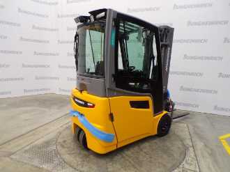 Carretilla elevadora segunda mano JUNGHEINRICH EFG 216k SP G+E 115-464 DZ ELEKTRO VIERRADFRONTSTAPLER (12976160)
