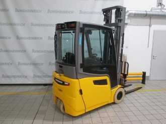 Carretilla elevadora segunda mano JUNGHEINRICH EFG 216k SP ZVG 120-600 DZ ELEKTRO VIERRADFRONTSTAPLER (12993186)