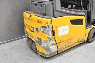 Carretilla elevadora segunda mano JUNGHEINRICH EFG 220 /58578/ ELEKTRO DREIRADFRONTSTAPLER (13066423)