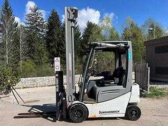 Carretilla elevadora segunda mano JUNGHEINRICH EFG 318k - 700DZ ELEKTRO VIERRADFRONTSTAPLER (13055969)