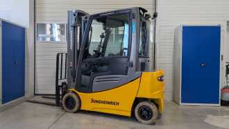 Carretilla elevadora segunda mano JUNGHEINRICH EFG 320 G120-480DZ ELEKTRO VIERRADFRONTSTAPLER (13074449)