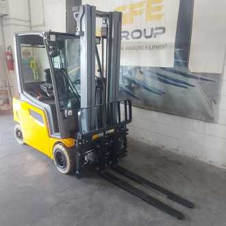 Carretilla elevadora segunda mano JUNGHEINRICH EFG 320 G120-500DZ ELEKTRO VIERRADFRONTSTAPLER (13059554)