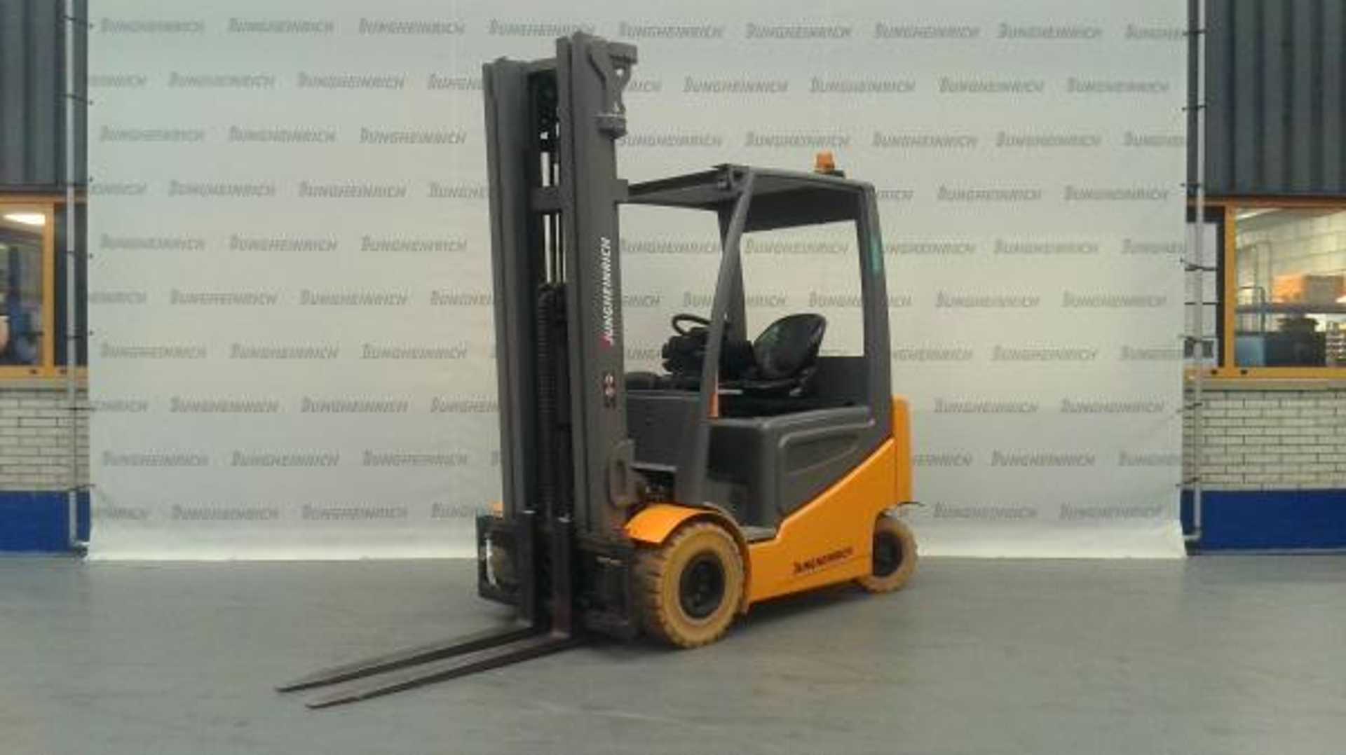 Carretilla elevadora segunda mano JUNGHEINRICH EFG 425k GE115-600DZ ELEKTRO VIERRADFRONTSTAPLER (13028196)