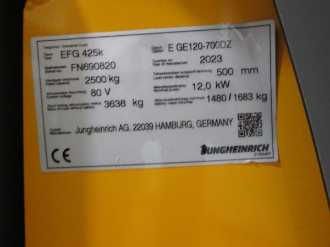 Carretilla elevadora segunda mano JUNGHEINRICH EFG 425k SP E GE 120-700 DZ ELEKTRO VIERRADFRONTSTAPLER (12993185)