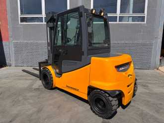 Carretilla elevadora segunda mano JUNGHEINRICH EFG S 50 Baujahr 2014 Stunden 6515 Akku 2023 ELEKTRO VIERRADFRONTSTAPLER (13061936)