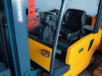 Carretilla elevadora segunda mano JUNGHEINRICH EFG-VAC20 ELEKTRO VIERRADFRONTSTAPLER (11964086)