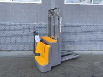 Carretilla elevadora segunda mano JUNGHEINRICH EJC 112z Baujahr 2018 Hubhöhe 2,9M Initialhub ELEKTRO HOCHHUBWAGENDEICHSEL (13067551)