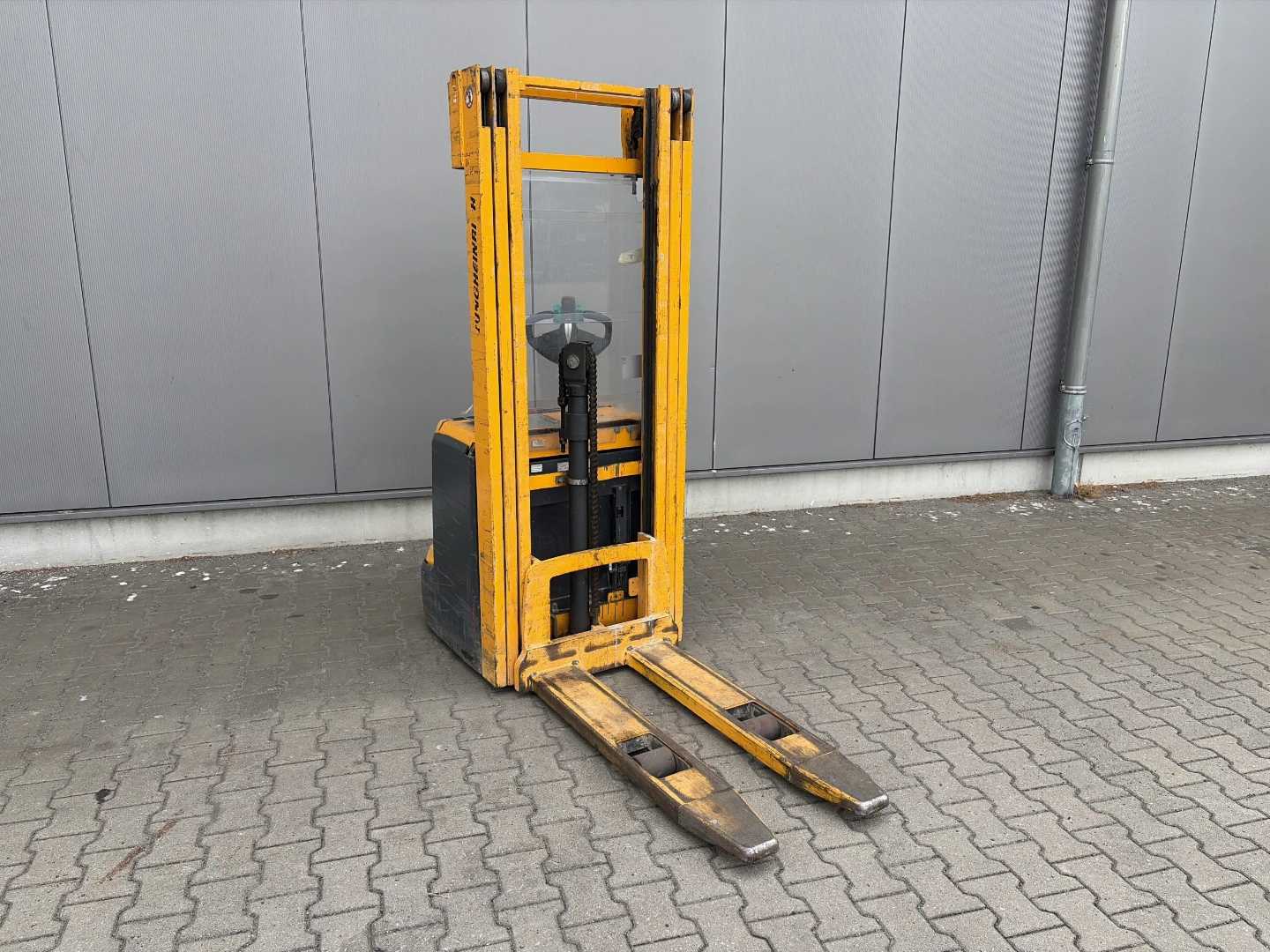Carretilla elevadora segunda mano JUNGHEINRICH EJC214 ELEKTRO HOCHHUBWAGENDEICHSEL (13068233)