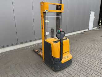Carretilla elevadora segunda mano JUNGHEINRICH EJC214 ELEKTRO HOCHHUBWAGENDEICHSEL (13068233)