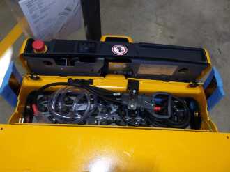 Carretilla elevadora segunda mano JUNGHEINRICH EJE 116 115-55 ELEKTRO NIEDERHUBWAGENDEICHSEL (13018810)