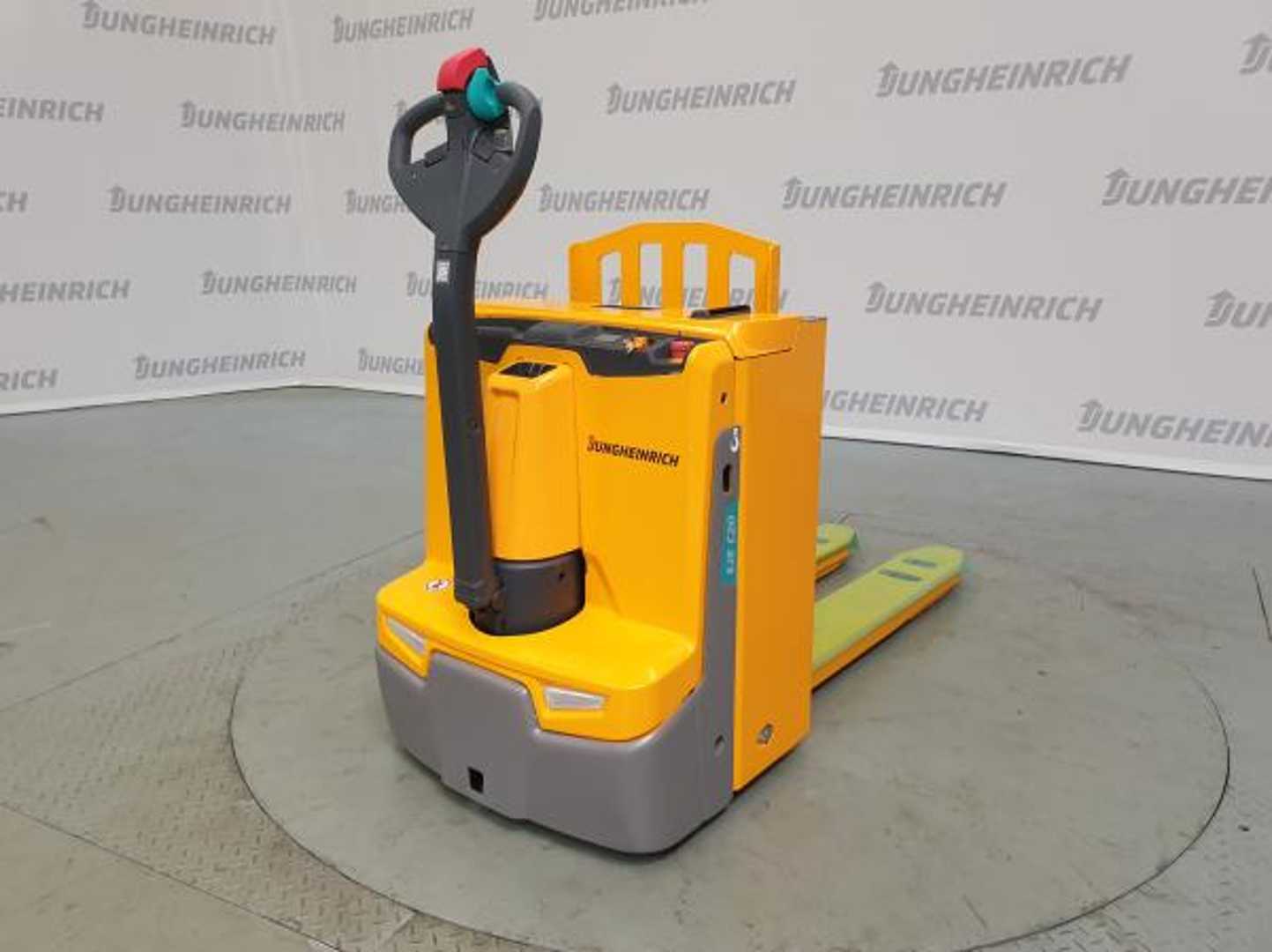 Carretilla elevadora segunda mano JUNGHEINRICH EJE C20 115-53 ELEKTRO NIEDERHUBWAGENDEICHSEL (13060944)