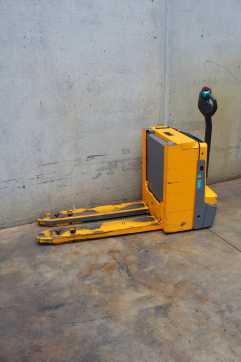 Carretilla elevadora segunda mano JUNGHEINRICH EJE C20 ELEKTRO NIEDERHUBWAGENSEMIELEKTRISCH (13063111)