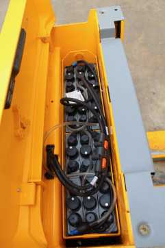 Carretilla elevadora segunda mano JUNGHEINRICH EJE C20 ELEKTRO NIEDERHUBWAGENSEMIELEKTRISCH (13063112)