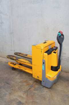 Carretilla elevadora segunda mano JUNGHEINRICH EJE C20 ELEKTRO NIEDERHUBWAGENSEMIELEKTRISCH (13063113)