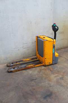 Carretilla elevadora segunda mano JUNGHEINRICH EJE C20 ELEKTRO NIEDERHUBWAGENSEMIELEKTRISCH (13063114)