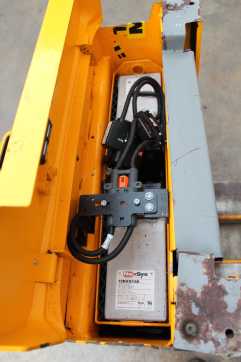 Carretilla elevadora segunda mano JUNGHEINRICH EJE C20 ELEKTRO NIEDERHUBWAGENSEMIELEKTRISCH (13063114)