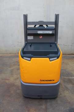 Carretilla elevadora segunda mano JUNGHEINRICH EKS 110 Z 100E ELEKTRO HOCHHUBKOMMISSIONIERER (13055566)