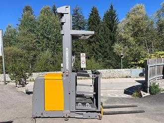 Carretilla elevadora segunda mano JUNGHEINRICH EKS 210 - 425ZT ELEKTRO MITTELHUBKOMMISSIONIERER (13068414)