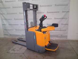 Carretilla elevadora segunda mano JUNGHEINRICH ERC 212z KP 115-430 DZ ELEKTRO HOCHHUBWAGENFAHRERSTAND (13004115)