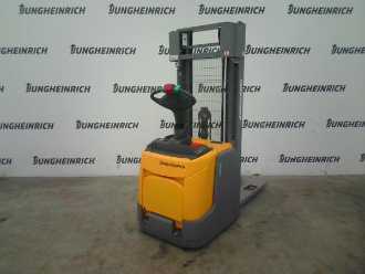 Carretilla elevadora segunda mano JUNGHEINRICH ERC 220 KP 115-420 DZ ELEKTRO HOCHHUBWAGENFAHRERSTAND (13072915)