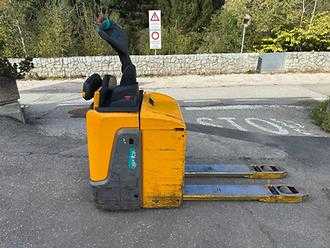 Carretilla elevadora segunda mano JUNGHEINRICH ERE 120 ELEKTRO NIEDERHUBWAGENFAHRERSTAND (13073104)