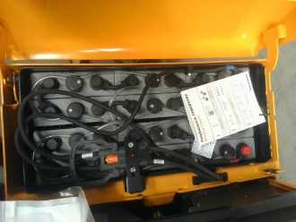 Carretilla elevadora segunda mano JUNGHEINRICH ERE 120 KP 17 115-51 ELEKTRO NIEDERHUBWAGENFAHRERSTAND (13057908)