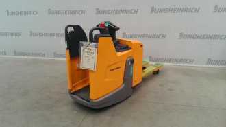 Carretilla elevadora segunda mano JUNGHEINRICH ERE 225 FP 115-54 ELEKTRO NIEDERHUBWAGENFAHRERSTAND (13022973) backdrop