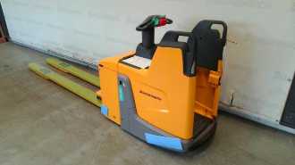 Carretilla elevadora segunda mano JUNGHEINRICH ERE 225 FP 240-54 ELEKTRO NIEDERHUBWAGENFAHRERSTAND (13034747)