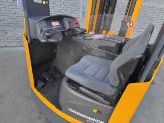 Carretilla elevadora segunda mano JUNGHEINRICH ETV 114 Baujahr 2007/ Akku 2021 HH 7,1M ELEKTRO SCHUBMASTSTAPLER (13075490)