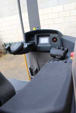 Carretilla elevadora segunda mano JUNGHEINRICH ETV 210 740 DZ ELEKTRO SCHUBMASTSTAPLER (13012470)