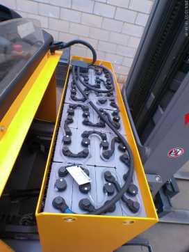 Carretilla elevadora segunda mano JUNGHEINRICH ETV 214 620 DZ ELEKTRO SCHUBMASTSTAPLER (12963646)