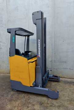Carretilla elevadora segunda mano JUNGHEINRICH ETV 214 650 DZ ELEKTRO SCHUBMASTSTAPLER (13031952)