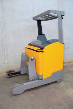 Carretilla elevadora segunda mano JUNGHEINRICH ETV 214 992 DZ ELEKTRO SCHUBMASTSTAPLER (12994548)