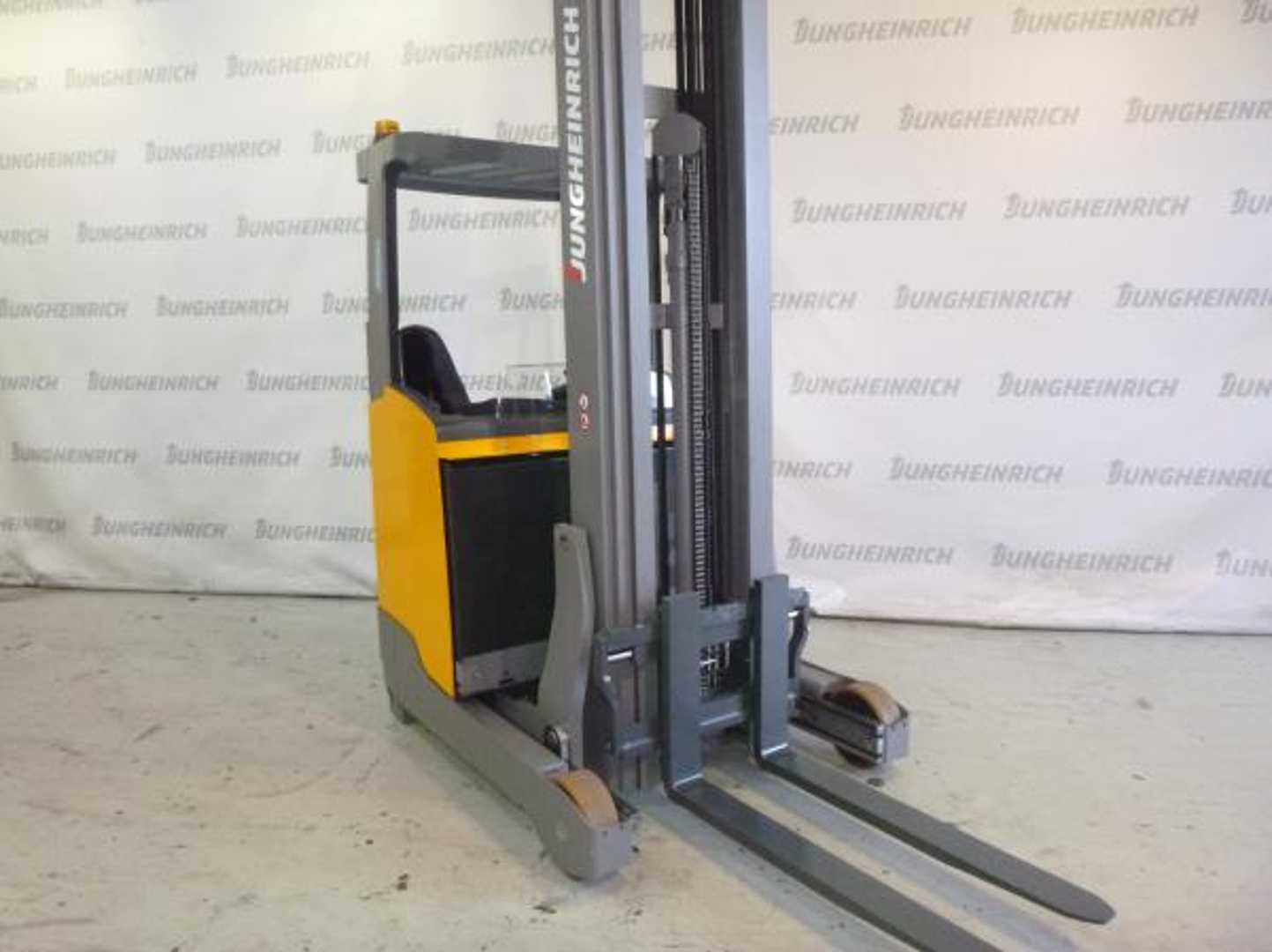 Carretilla elevadora segunda mano JUNGHEINRICH ETV 214 MP GE 115-902 DZ ELEKTRO SCHUBMASTSTAPLER (13053020)