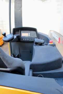 Carretilla elevadora segunda mano JUNGHEINRICH ETV 216 872 DZ ELEKTRO SCHUBMASTSTAPLER (13012472)