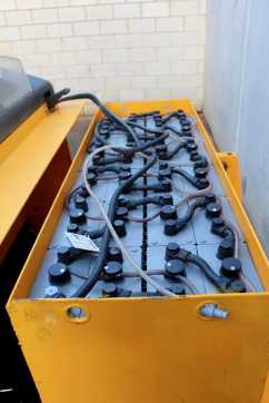 Carretilla elevadora segunda mano JUNGHEINRICH ETV 216 872 DZ ELEKTRO SCHUBMASTSTAPLER (13012472)